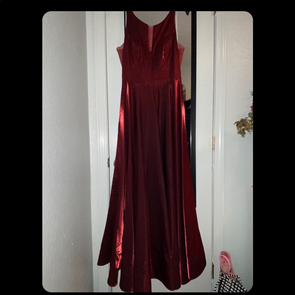 for prom/formal dance/ casual dress up party etc.